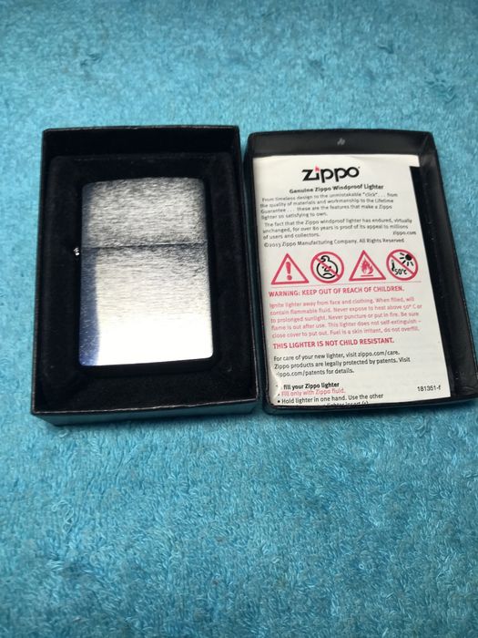 Brichetă Zippo Nouă (nefolosită) made in U.S.A.