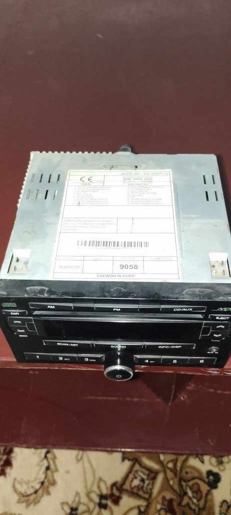 Продам Автомагнитофон от Ласетти,б/у,в рабочем состоянии.Доставки нет.