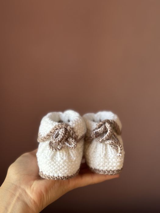 Детские вязаные пинетки