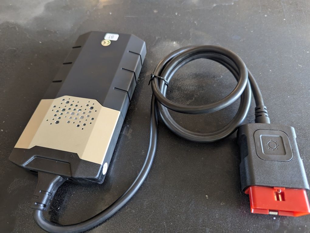 Delphi DS150E 2021.11 Bluetooth USB - диагностика за коли и камиони