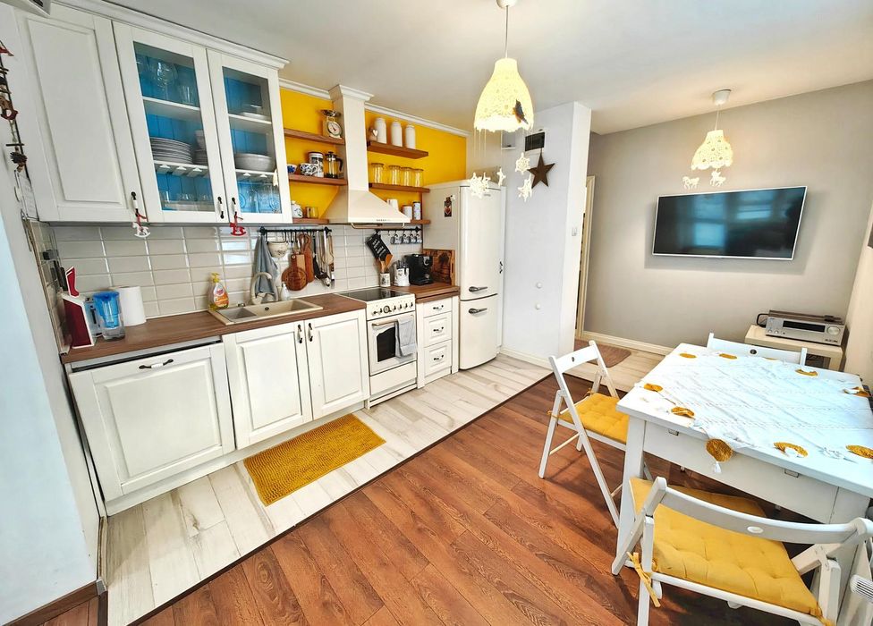 Дава се под наем Тристаен апартамент в Пловдив, Христо Смирненски - 80 кв.м за 500 € - Снимка #3