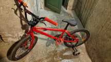 Bicicleta copii rosie
