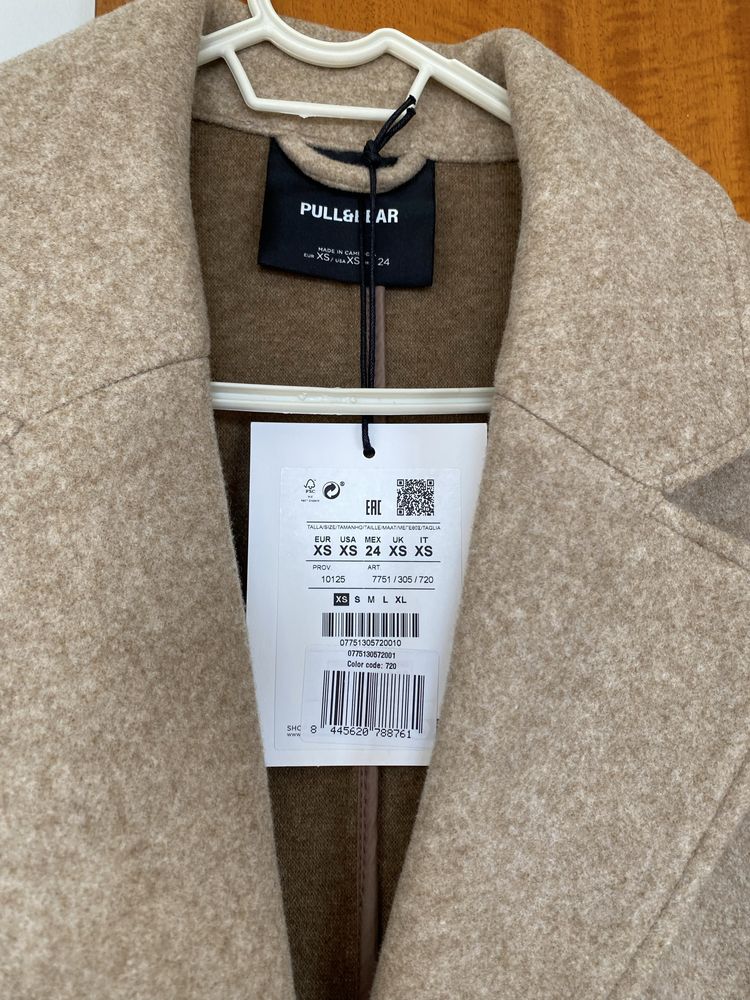 Ново преходно палто Pull&Bear