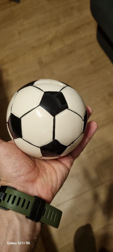 Statueta fotbal si pusculita minge
