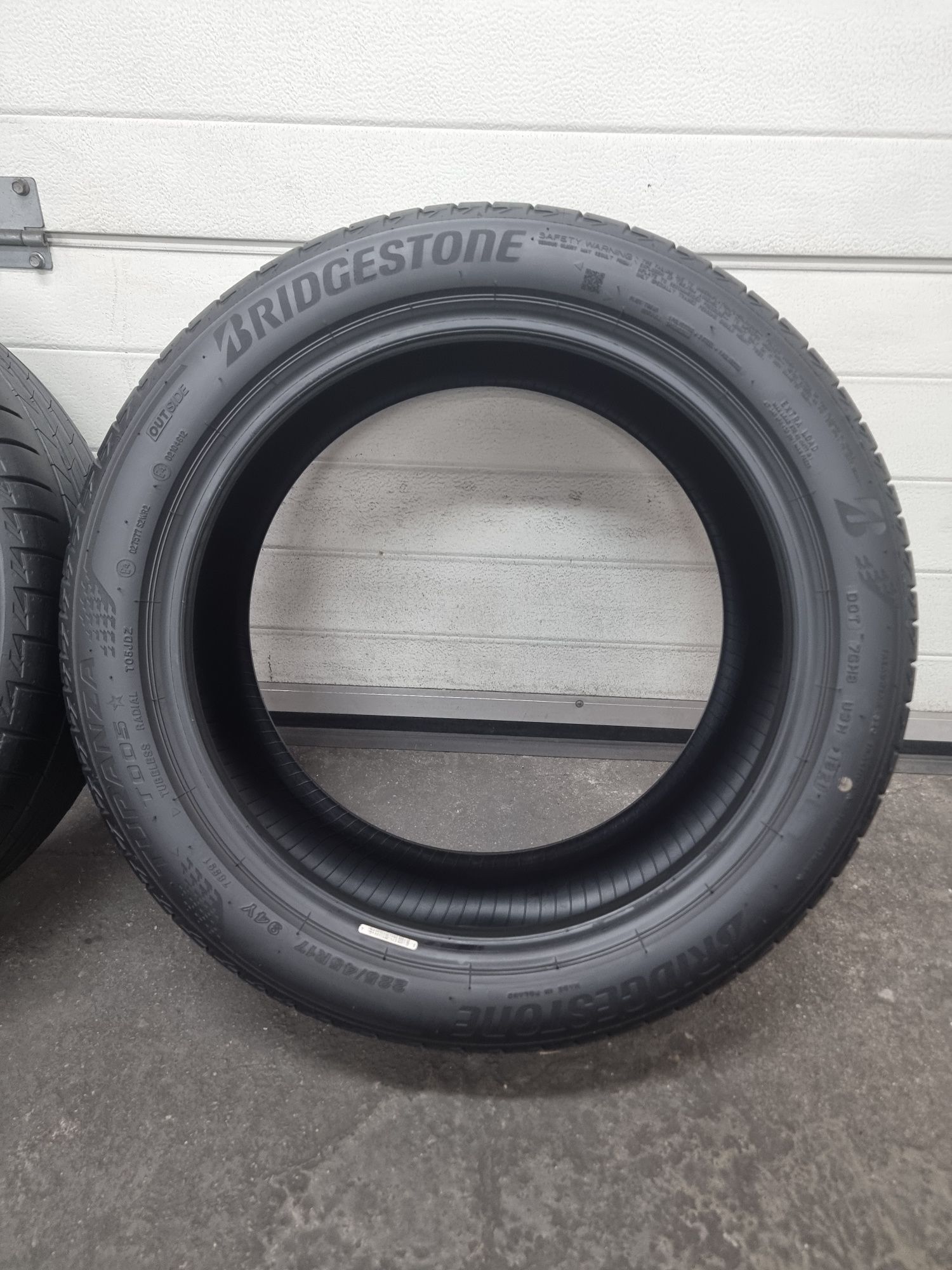 Anvelope Bridgestone 225 45 17