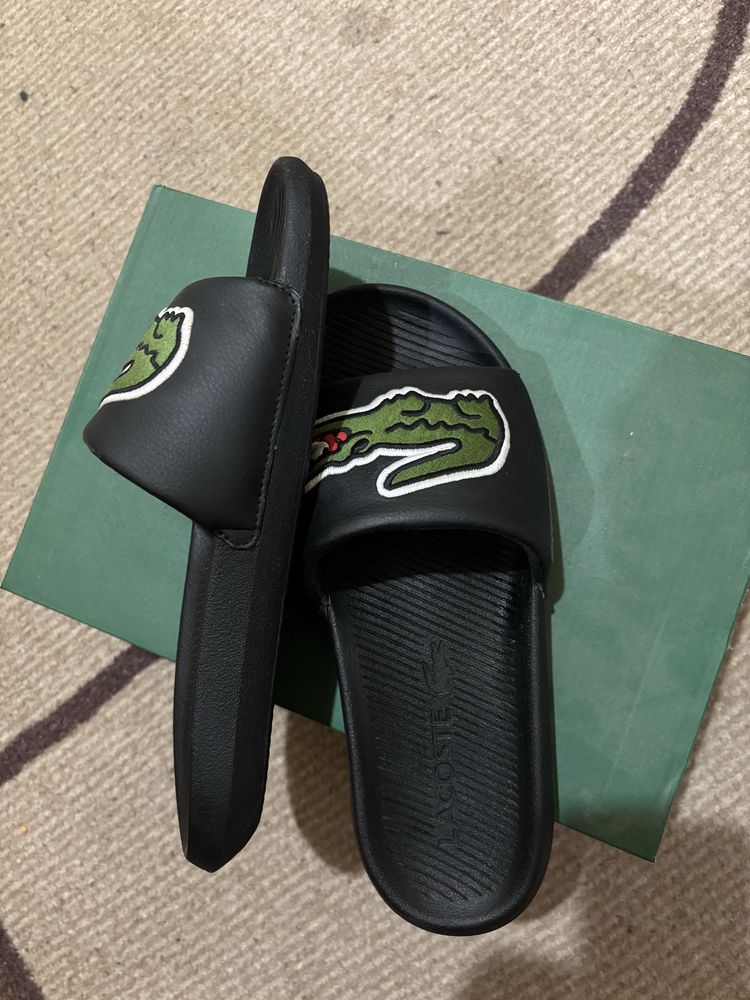 Мъжки чехли lacoste