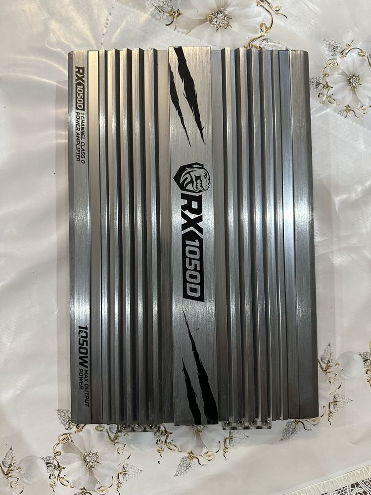 Усилител kicker x 1050