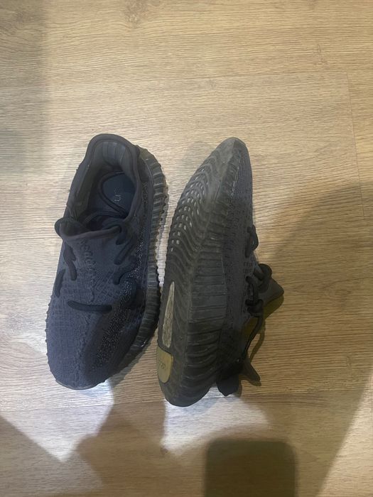 Adidas Yeezy Boost 350 V2 – FY4176 (Cinder Reflective Лично предаване