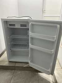 Прдам холодильник минибар