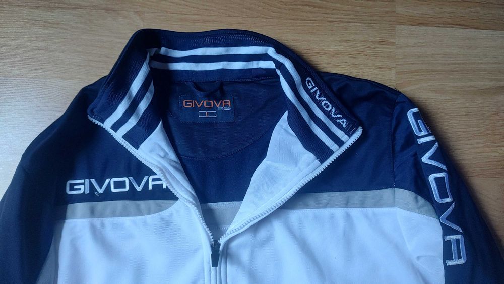 Bluză de trening GIVOVA, mărimea L
