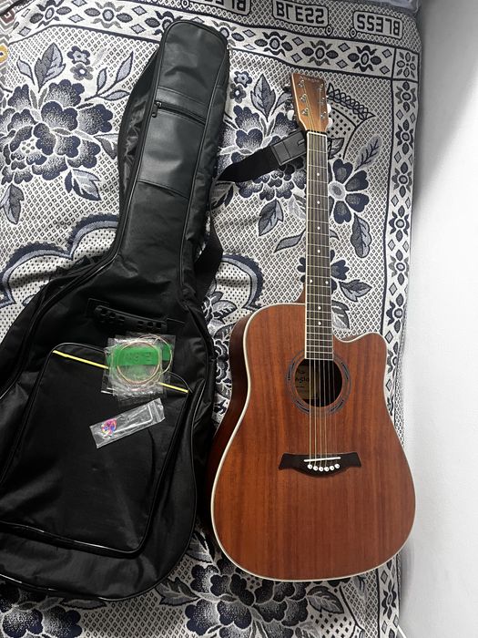 Гитара Adagio срочно продается