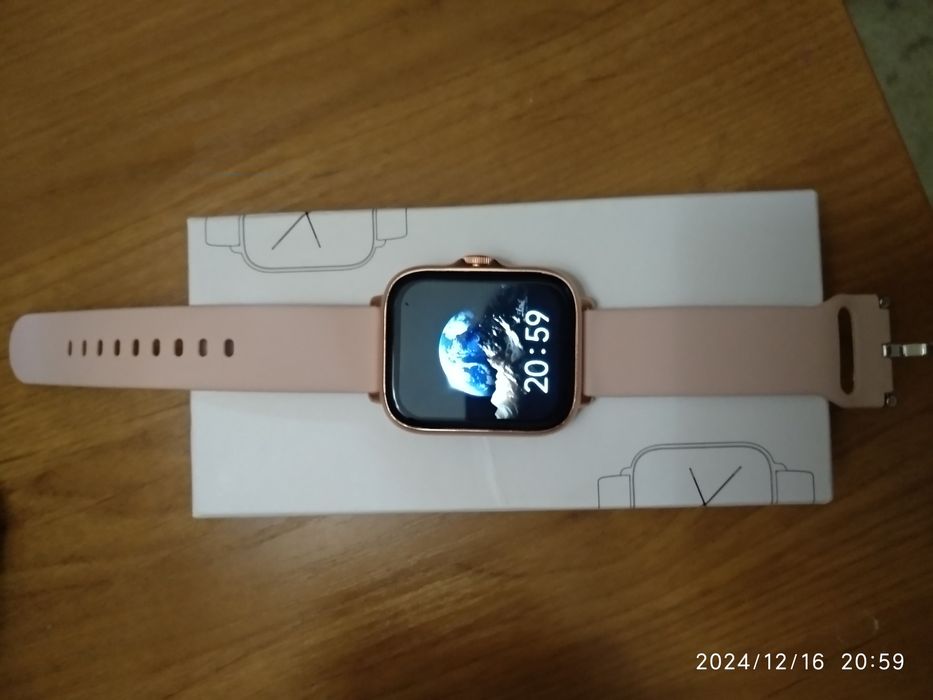 Умные часы, просто, но красиво