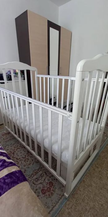 Продам детскую кроватку