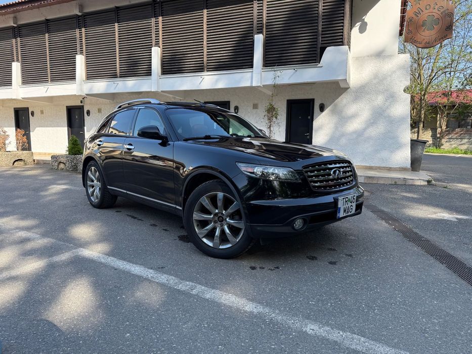 Infiniti FX 45 Infiniti FX45 V8 4.5L 328CP – FULL OPTION – 4x4