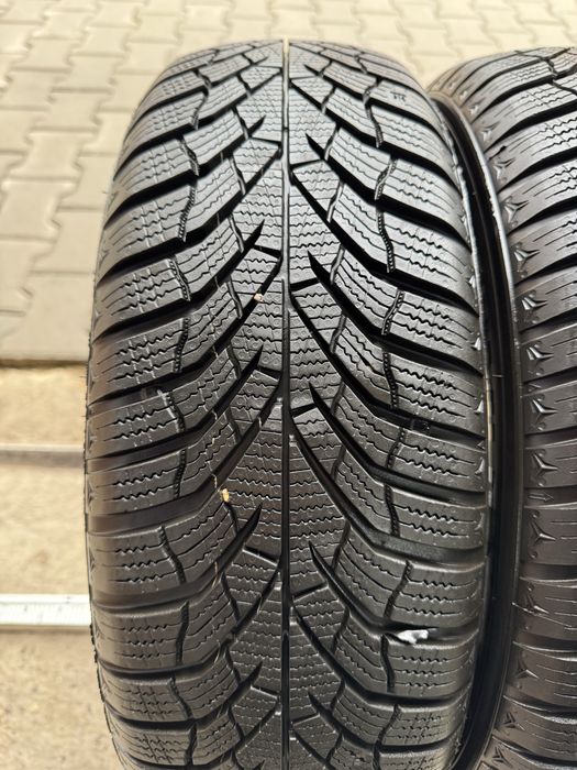 2 броя Зимни Гуми 185/65/15 KUMHO