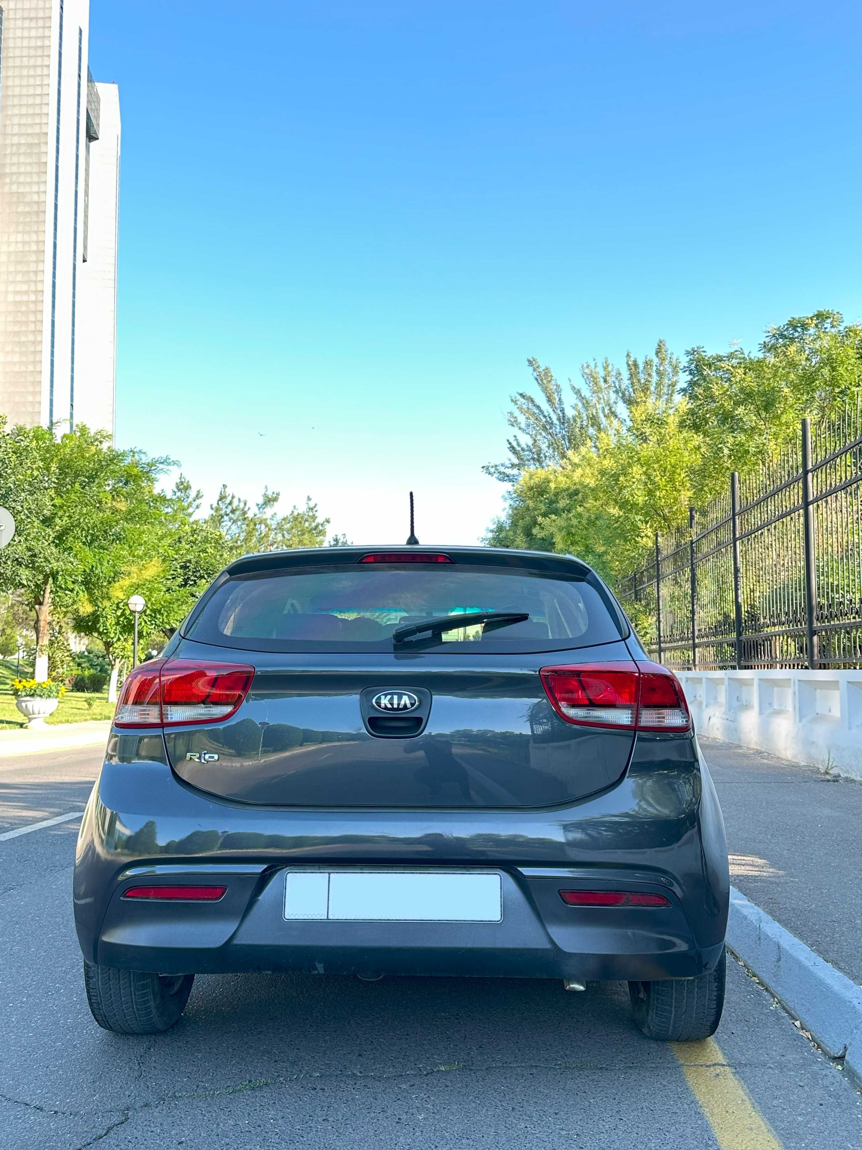 Продается Kia Rio 2019г ( 107 тыс пробег) Цвет Мокрый Асфальт