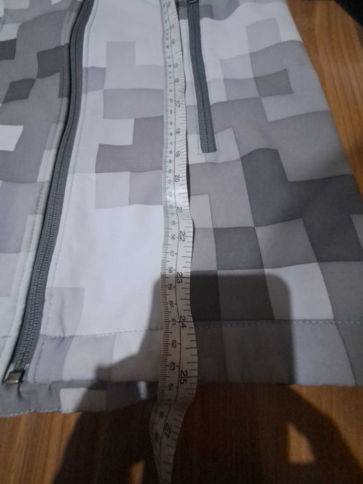 Яке на  НМ 12,13г