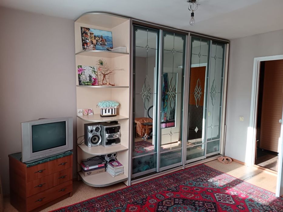 Продам квартиру 3х комнатную