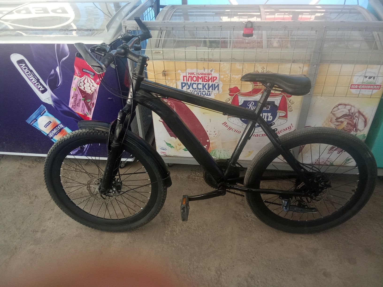 Velosiped Bonvi qora