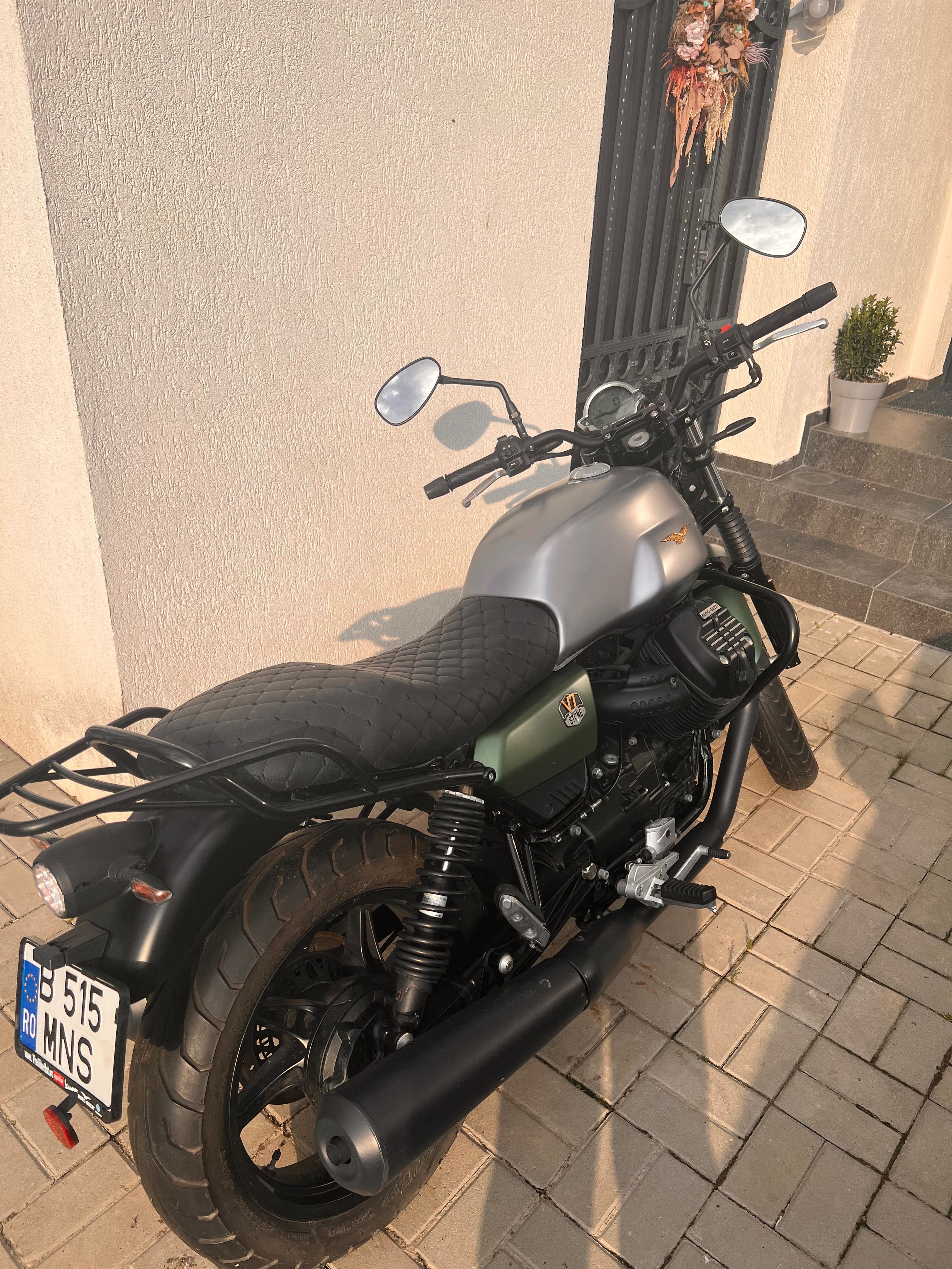 Vand motocicleta Moto Guzzi Centanario an 2021