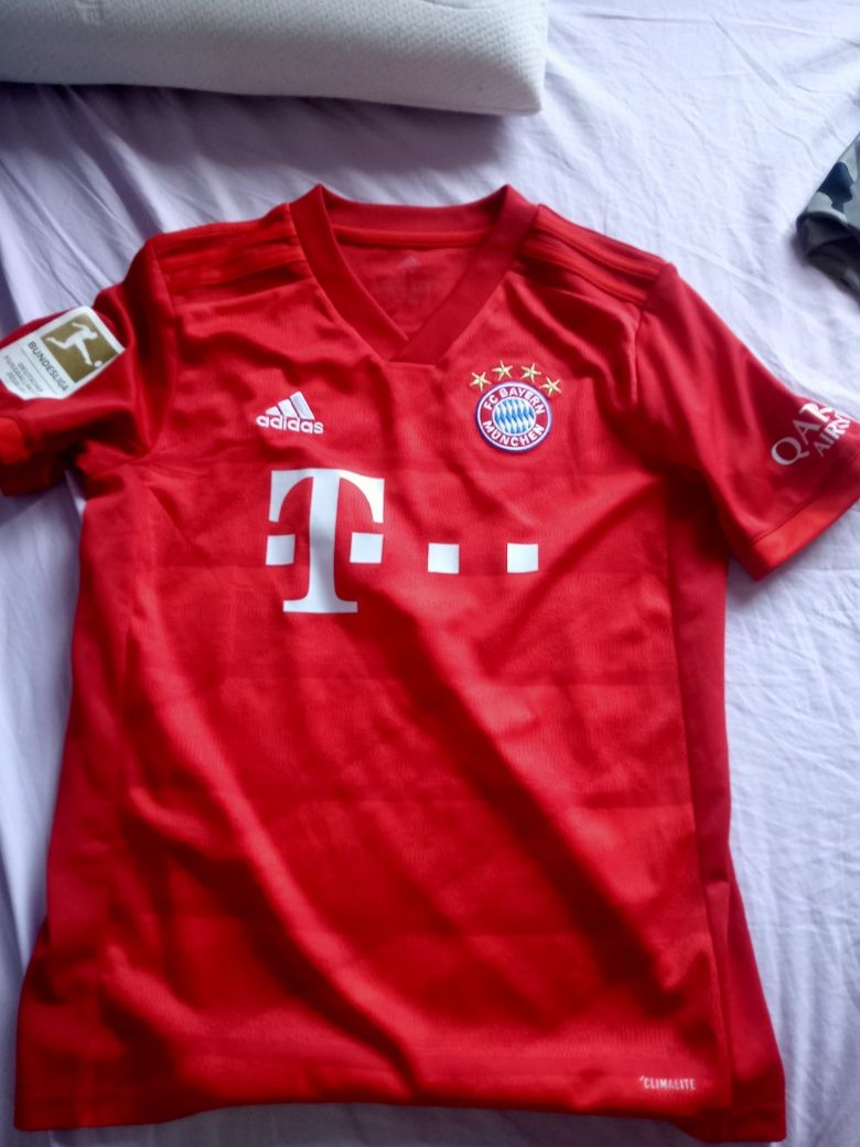 Tricou de fotbal original cu Bayern Munchen