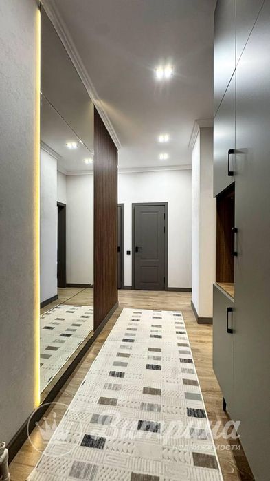 Продаётся 3-комнатная квартира ЖК ЭКО Хауз