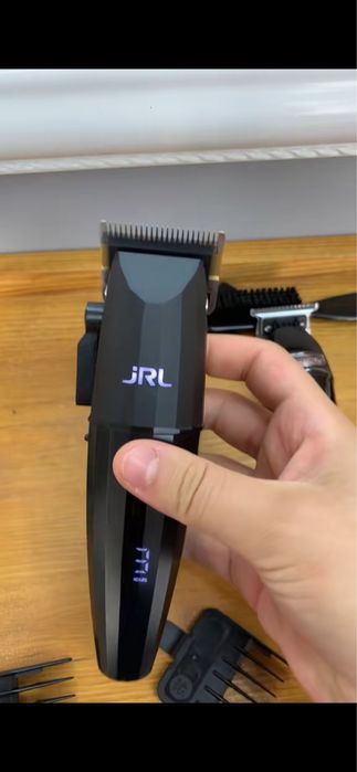 Jrl onyx  aproape nou