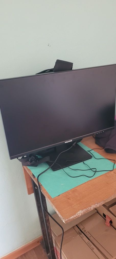 Продам монитор WESCOM