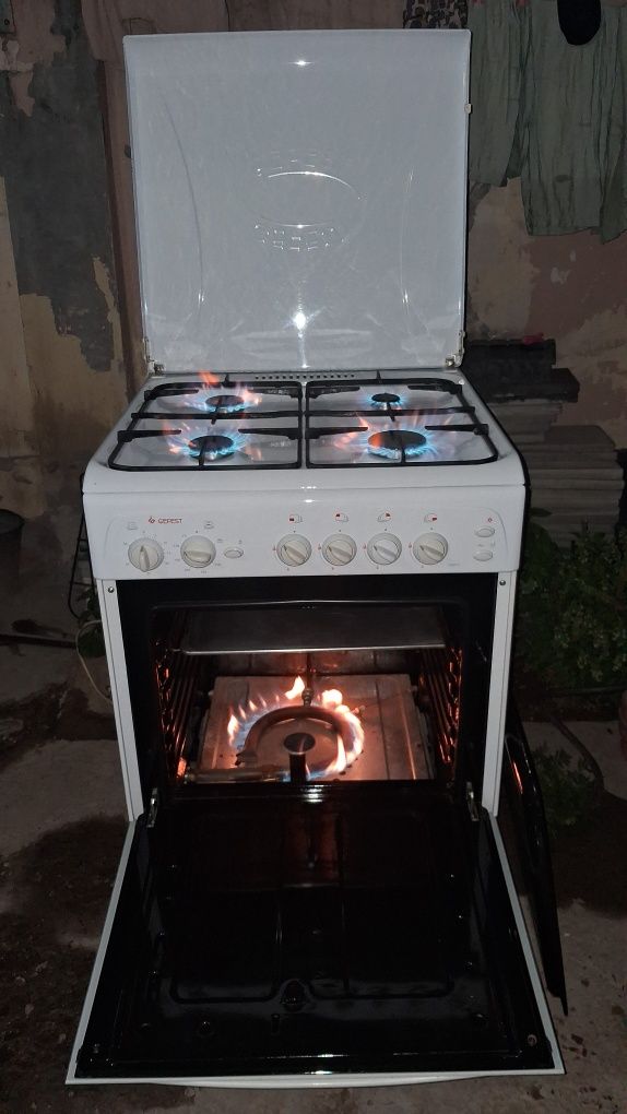 Срочно продаётся газ плита GEFEST белорусский