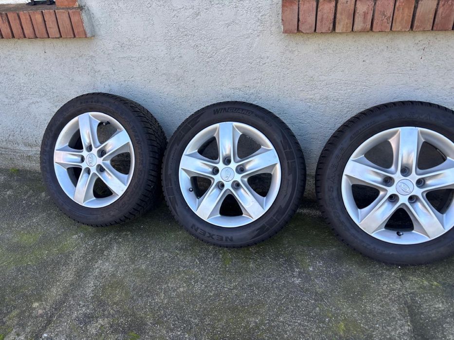 Jante Originale Kia R16 5x114,3 .Anvelope DUNLOP  Iarnă 205:55 R 16