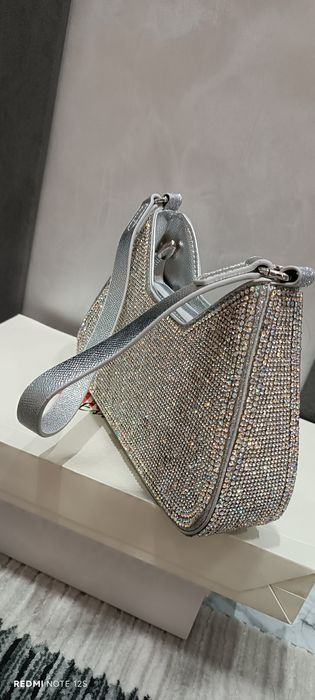 Сумкамиза чиройли бежрим