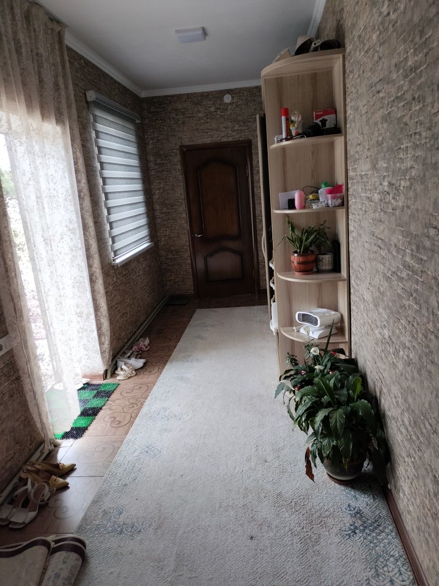 Продаётся частьный дом.