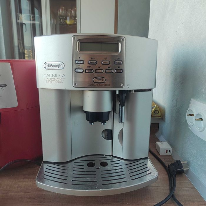 Кафе автомат Делонги Магнефика