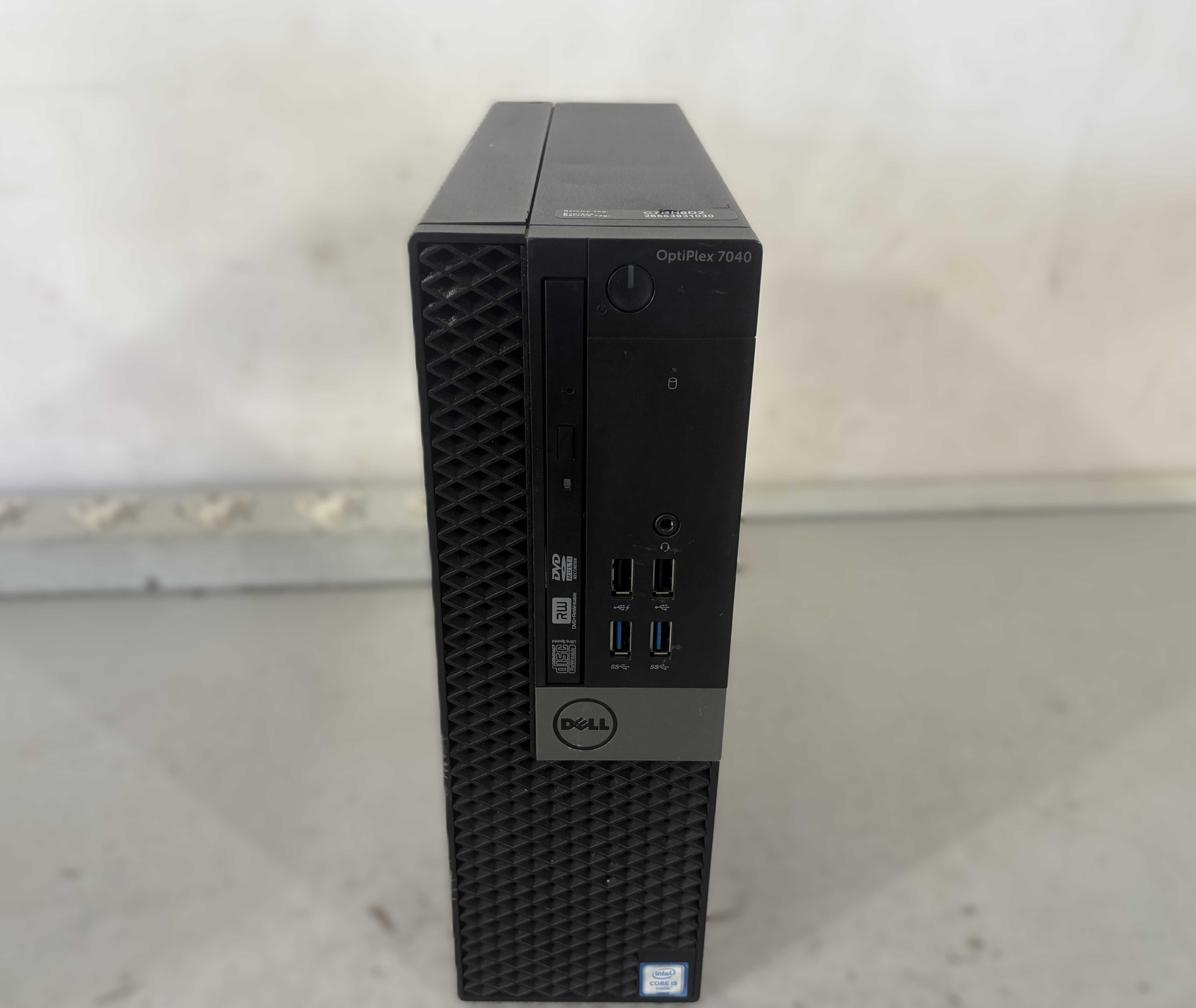 Компютър DELL I5-6500 - Mонитор Samsung