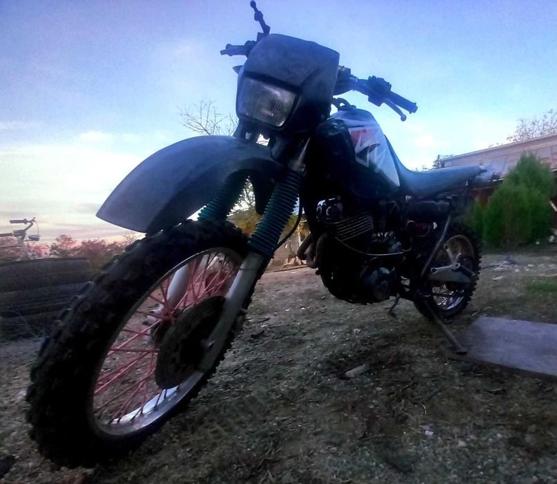 Yamaha XT600 – Motocicletă Enduro/Dual Sport