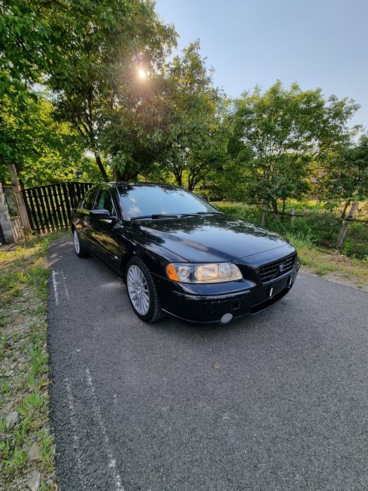 Dezmembrez volvo s60