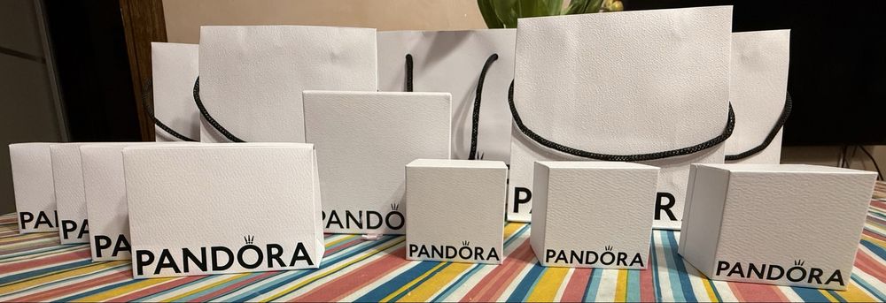 Cutii si pungi Pandora / ambalaje Pandora