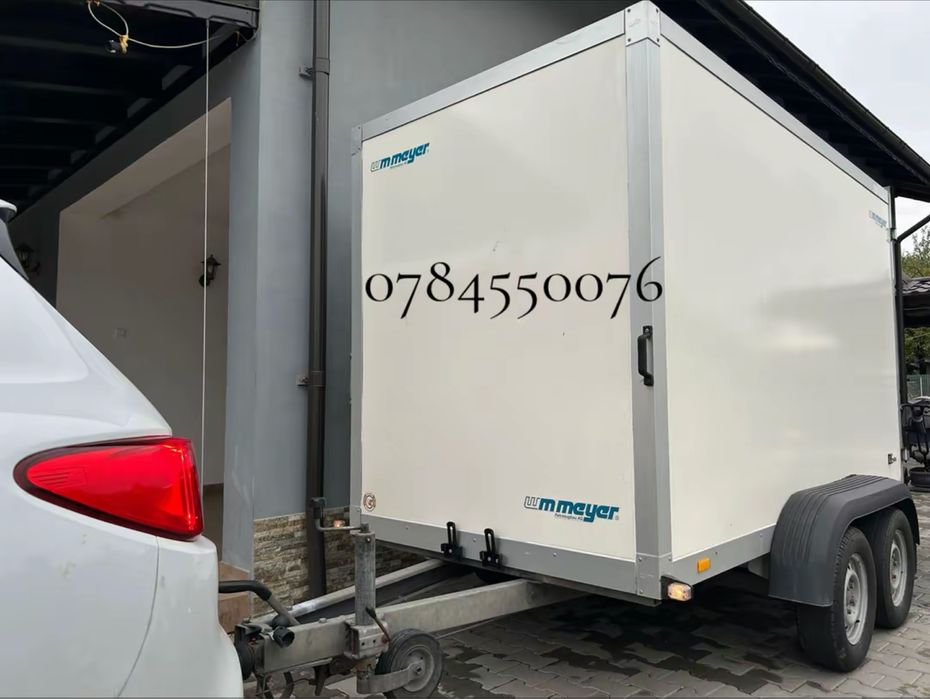 Vand remorcă carosată