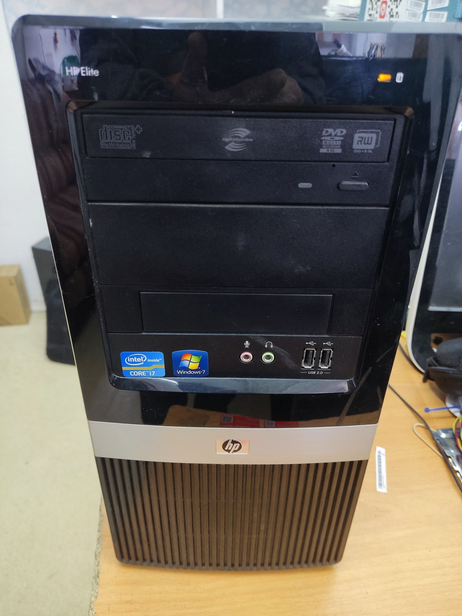 Компьютер с монитором HP