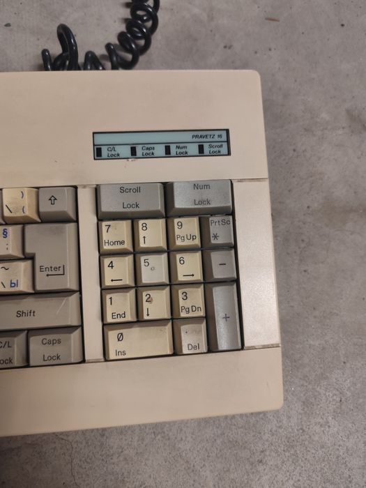 Клавиатура от Правец 16
