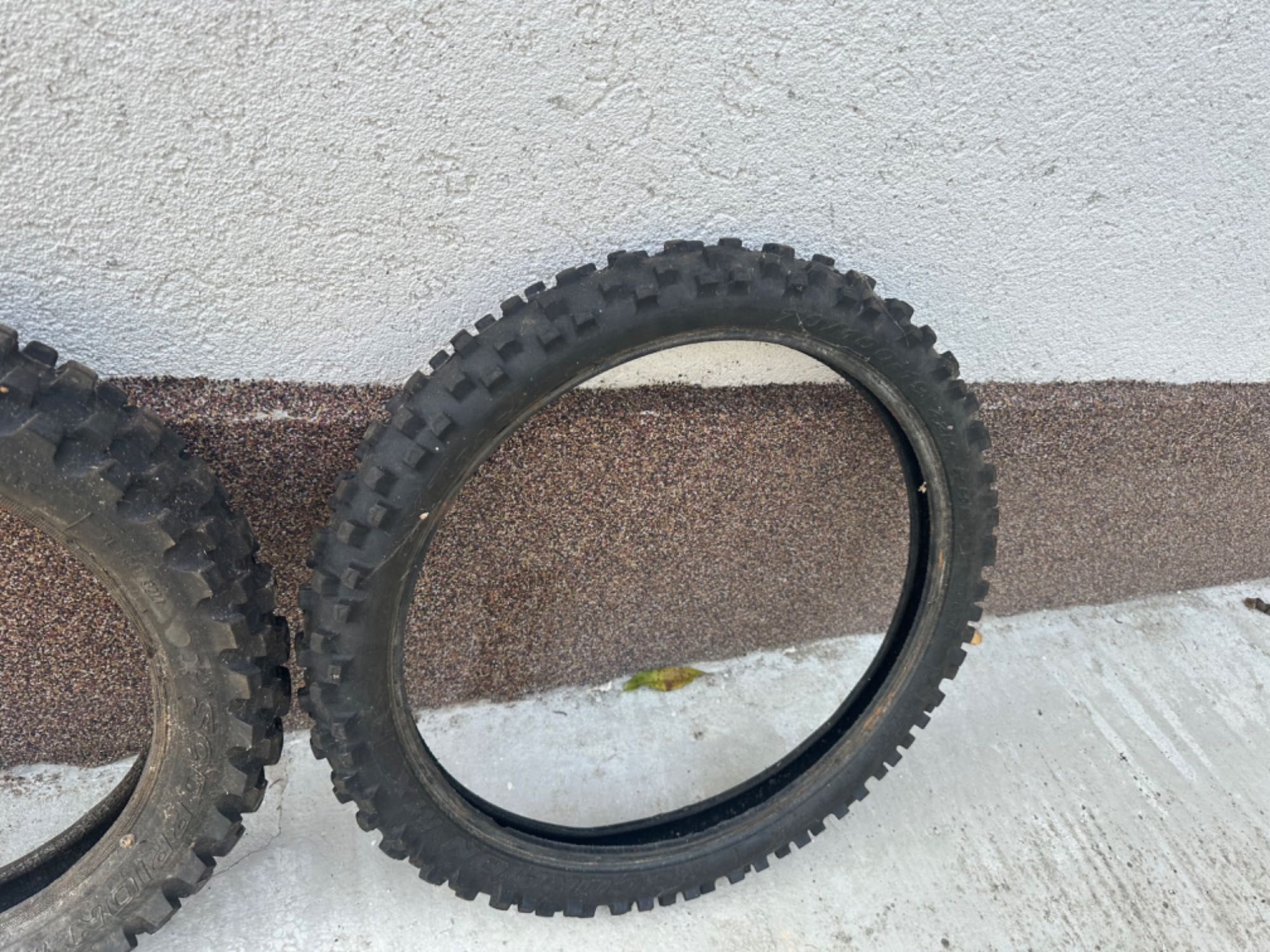 Cauciucuri motocicleta de teren