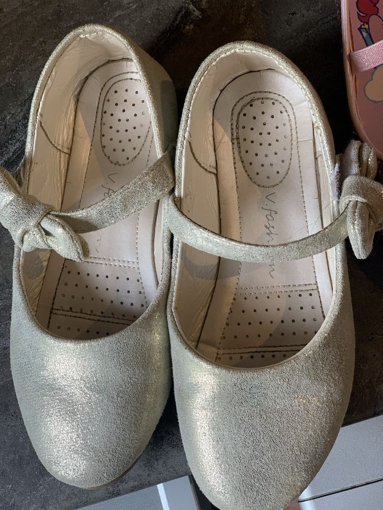 Обувки балеринки H&M