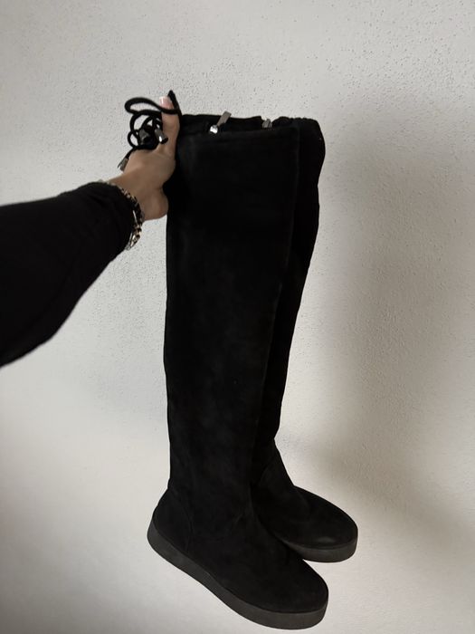 Черни чизми Tendenz