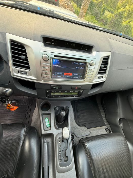 Тойота Хайлукс ТОП