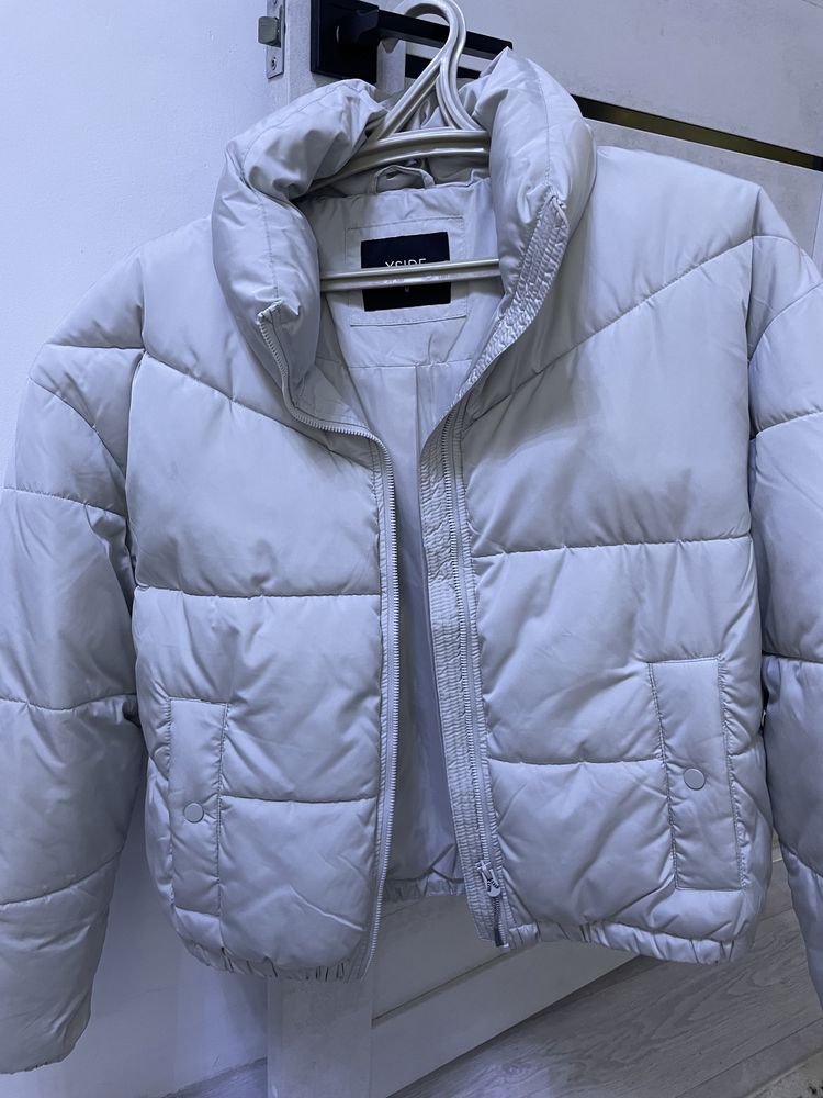 Продам куртку новая