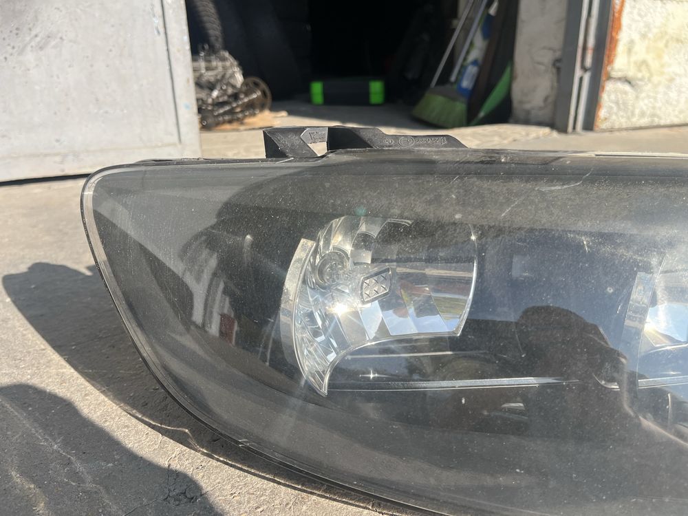 Оригинални фарове за Audi Q7 4 L