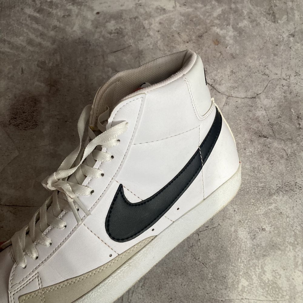 Nike Blazer Mid 77