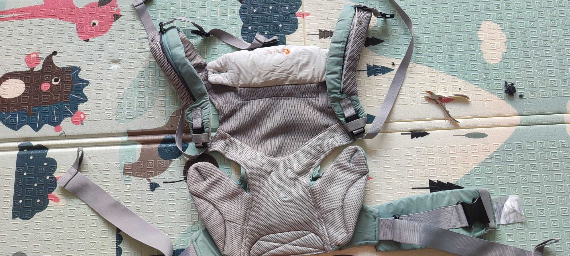 Ergobaby 360 Cool Air Mesh ергономична раница Icy Mint