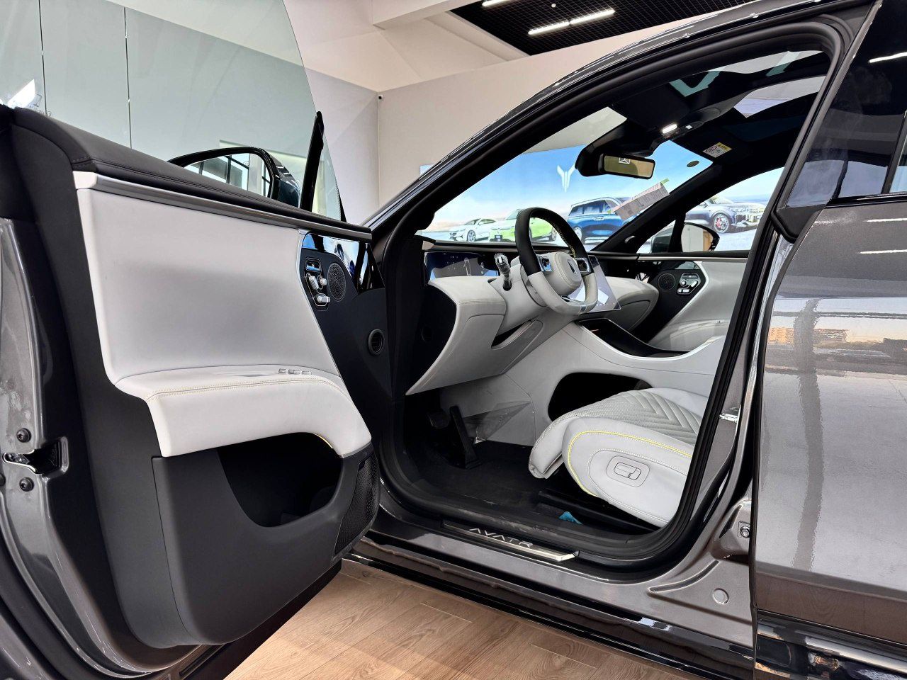 Avatr 11 Full — 760 km, 2025, Full Electric AWD.