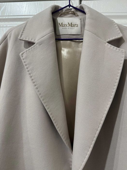 Срочно продается пальто MAX MARA.  Размер M-S, Новое.